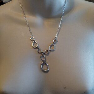 Fashion necklace silver tone